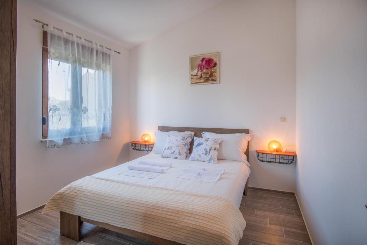 Villa Dijana East Linardici Экстерьер фото