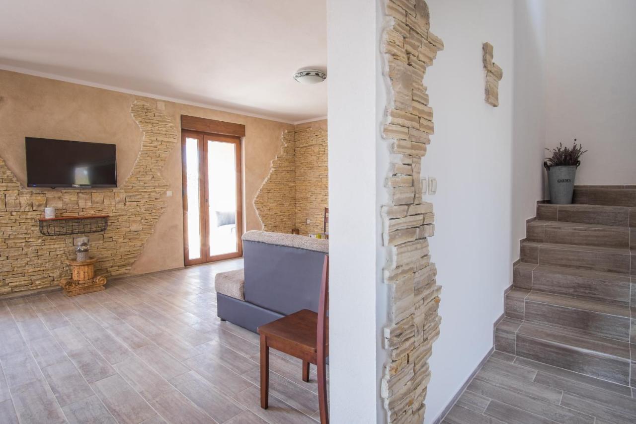 Villa Dijana East Linardici Экстерьер фото